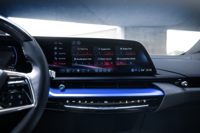 The 2026 OPTIQ-V Display Screen Displaying the V-Mode Settings | AutoGrupo Cadillac in TOA BAJA PR